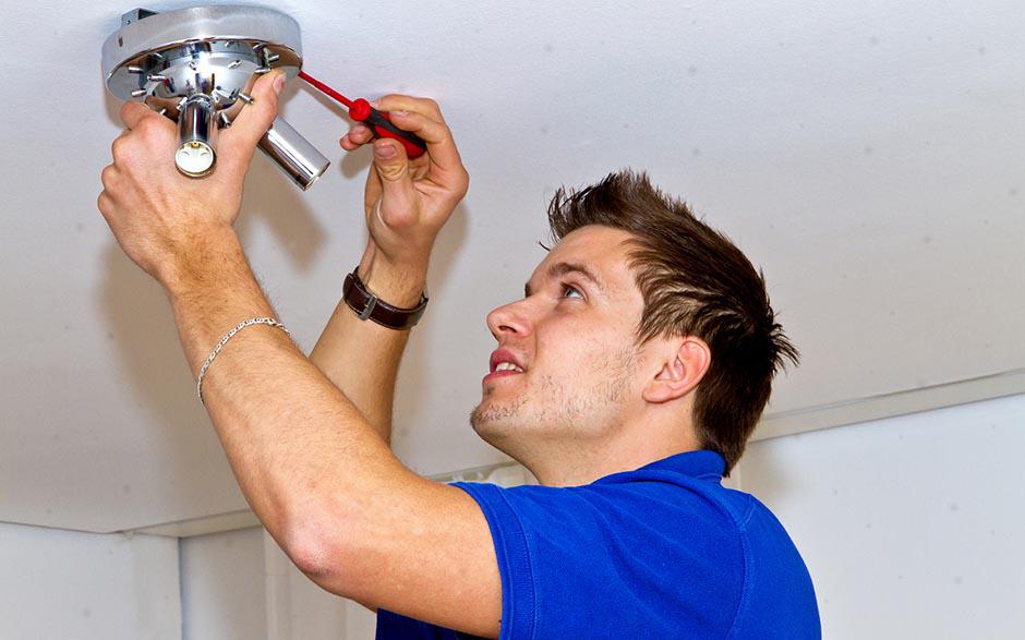 dépannage électricien Louvres